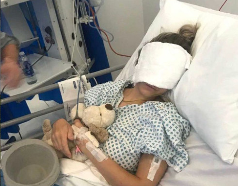 MISICI JE DEČKO SPRŽIO LICE KISELINOM: Dok se ona ponovo bori za život, on uživa kraj nove djevojke koja joj JAVNO PRIJETI