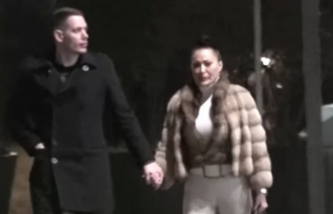 PAR PODIGAO VEZU NA VIŠI NIVO Bogdan se uselio u Cecinu vilu