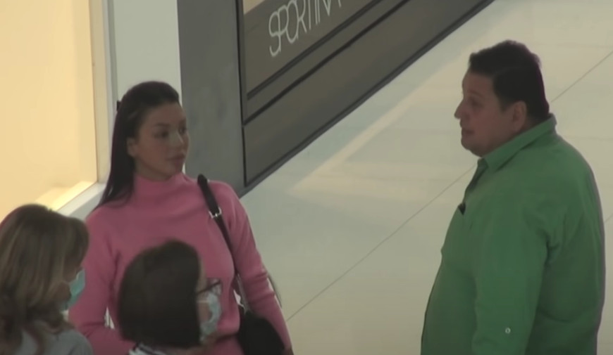 SKANDAL! MAJA MARINKOVIĆ SJEDI GOLA NA KREVETU I PSUJE OCA! ''Đubre jedno matoro, je*bem li ti mamu!'' (VIDEO)