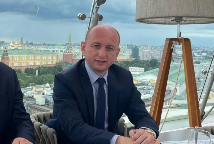 KNEŽEVIĆ SE ''OSVRNUO'' NA IZBOR PREGOVARAČA SA EVROPSKOM UNIJOM ''Šta ima veze što je ZALJUBLJEN u Mila, i bivši MESAR!''