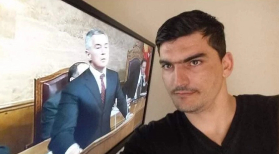 SRAMNO! Ekspert u mesari koji je zaljubljen u lik i djelo Mila Đukanovića, imenovan za eksperta za EU integracije!