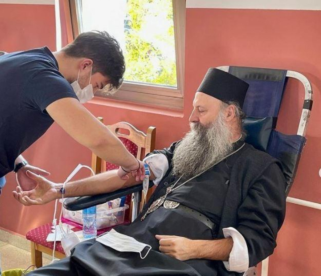 PATRIJARH PORFIRIJE DAO KRV