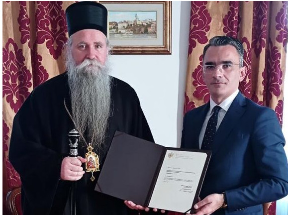 VLADIMIR LEPOSAVIĆ Temeljni ugovor treba da bude usklađen sa Ustavom!