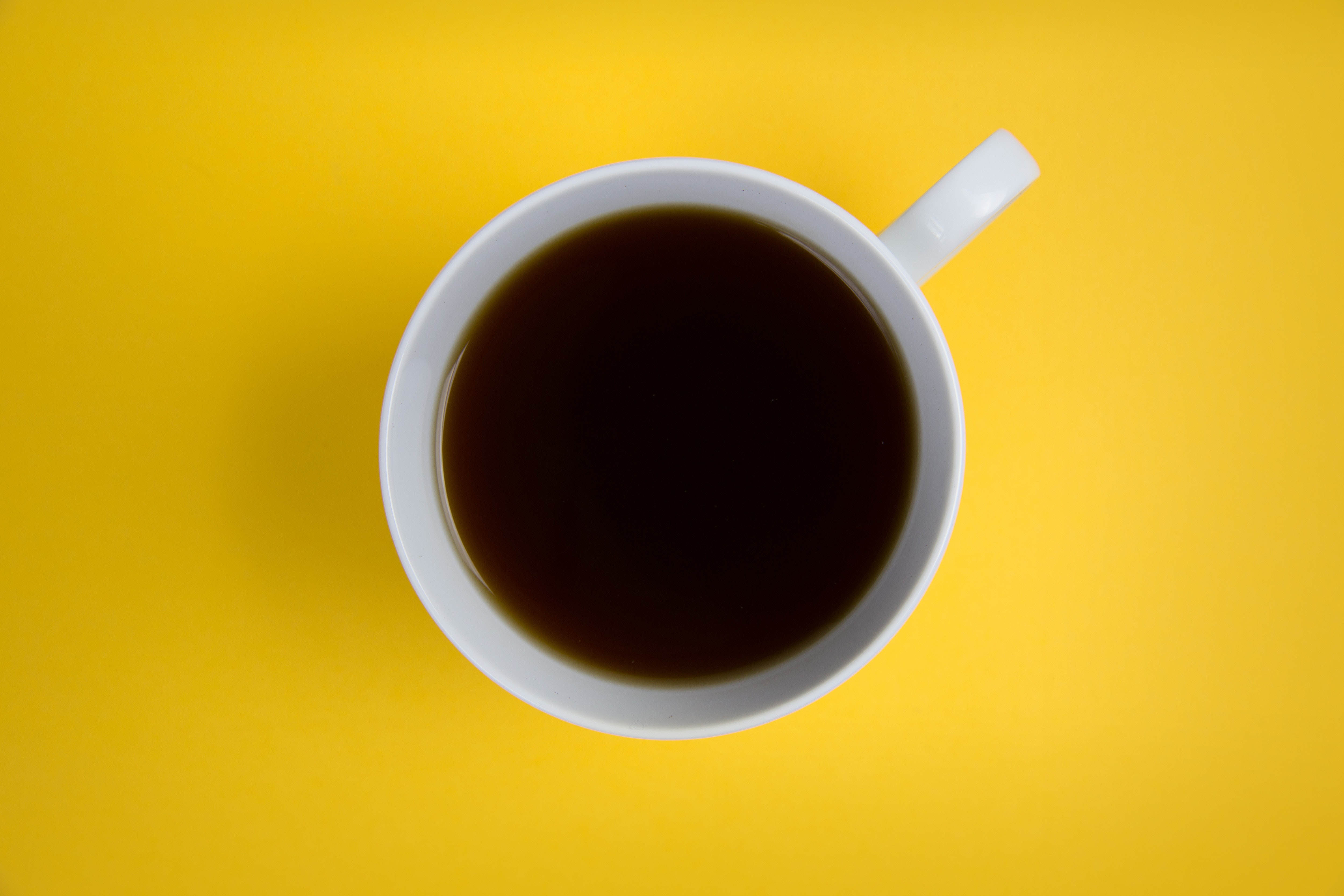 KAFA GRIJE TIJELO BOLJE OD ČAJA ILI ALKOHOLA Ne zato što je vruća, već zbog ovog sastojka