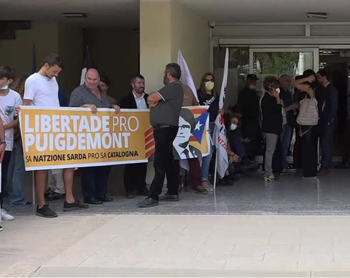 PUDŽDEMON PRIVREMENO NA SLOBODI Italijanski sud obustavio postupak izručenja Španiji