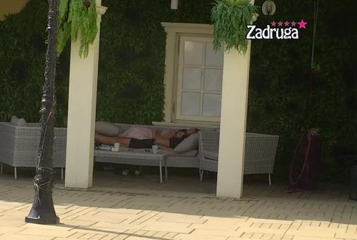 KAO DA SE NIŠTA NIJE DOGODILO! Milica i Mensur se izvrijeđali, a onda "Ljubice! Bubice!" (VIDEO)