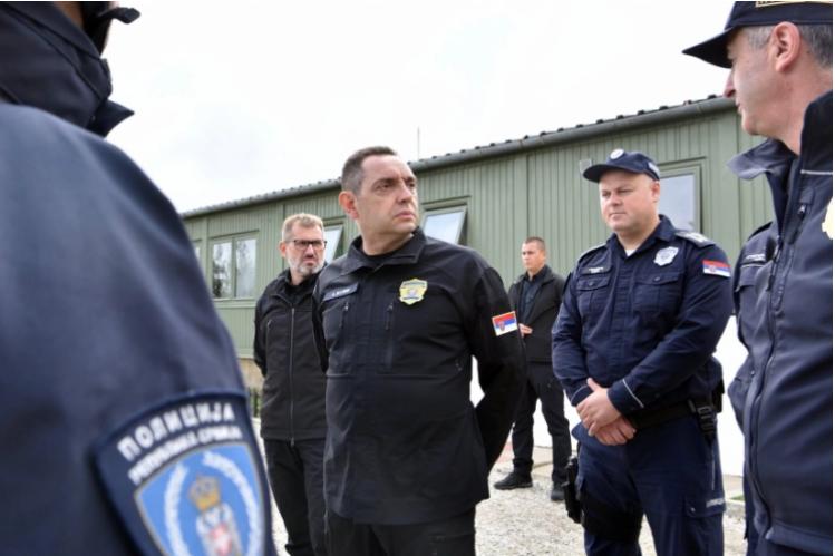 KAO DA SU U ZEMLJU PROPALI Ministar Vulin o nestanku porodice iz Aleksinca
