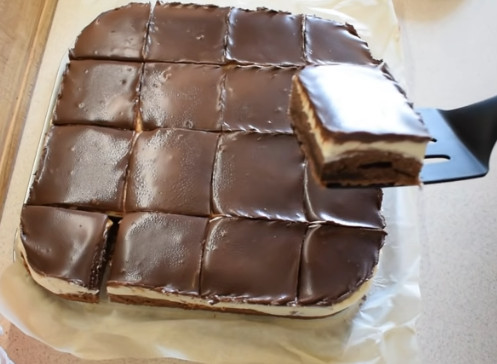 LAKŠE OD LEDENIH KOCKI - KINDER BUENO TORTA: Brzo se pravi, a još se brže jede