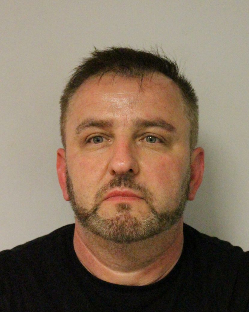 OSUĐEN SILOVATELJ IZ LONDONA: Predstavljao se kao policajac, replikom pištolja pretio žrtvama