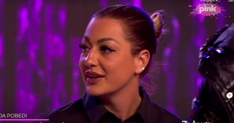VRAĆA SE NA STARO?! Nakon što je Dejan prokockao njeno povjerenje, Sandra je svoju pažnju preusmjerila na Anđela! (VIDEO)