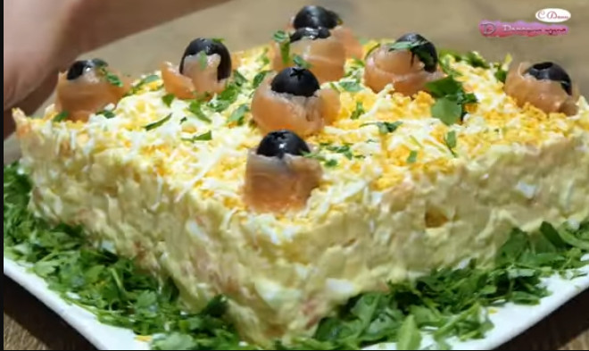  SALATA OD 5 SASTOJKA: Priprema se 15 minuta, a posle ohladite - zamijeniće rusku i mimozu; Savršena za SLAVSKU trpezu (VIDEO)