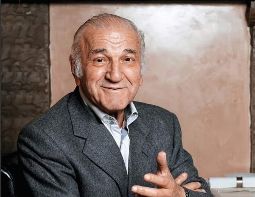 UNUK BATE ŽIVOJINOVIĆA NEVJEROVATNO PODJEĆA NA DEDU! A on je odlučio da svoj životni put gradi drugačije nego što se od njega očekivalo