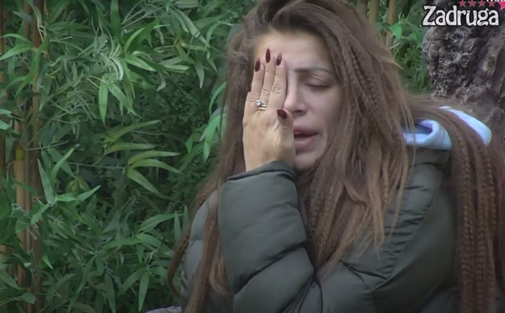 Dalilin otac siguran: Kuća je na mom placu, prepisujem je Dejanu! Caru sam pripremio jabuku
