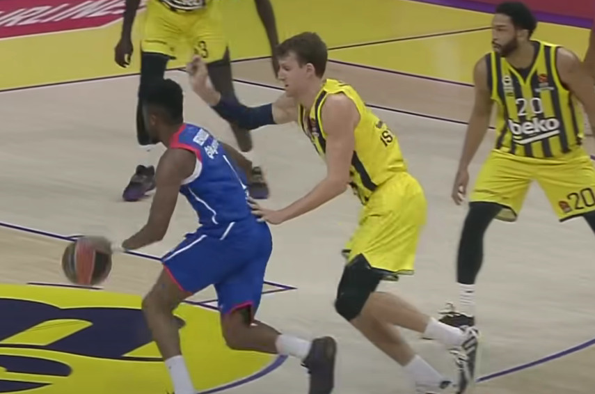 FENER NE STAJE Stigao i reprezentativac! (FOTO)