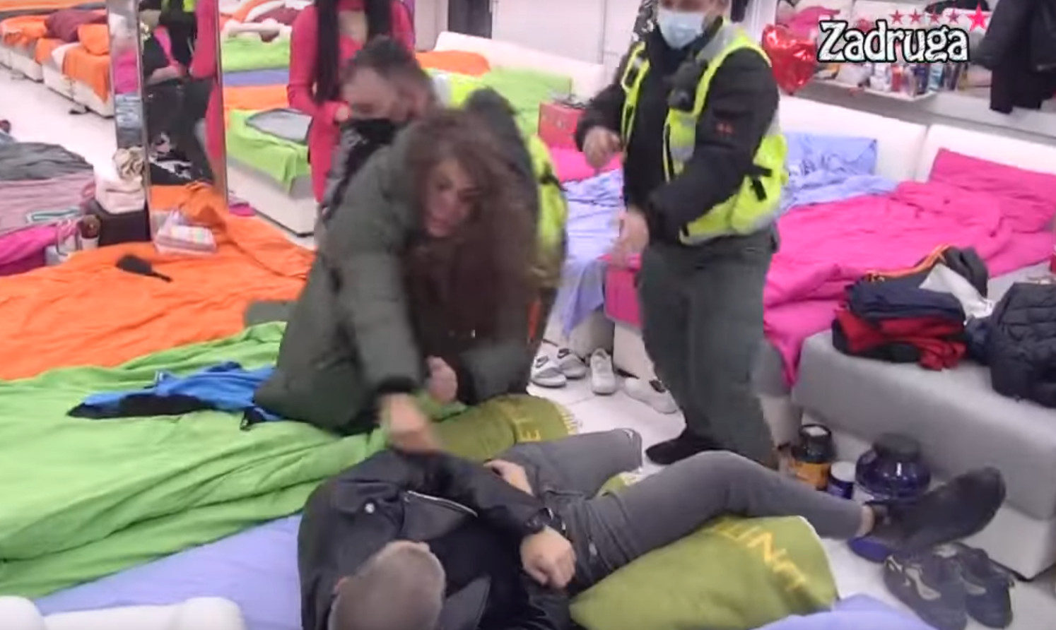 DALILA NASRNULA NA DEJANA Zbog raskida sa Filipom zadrugarka nije mogla da se OBUZDA!