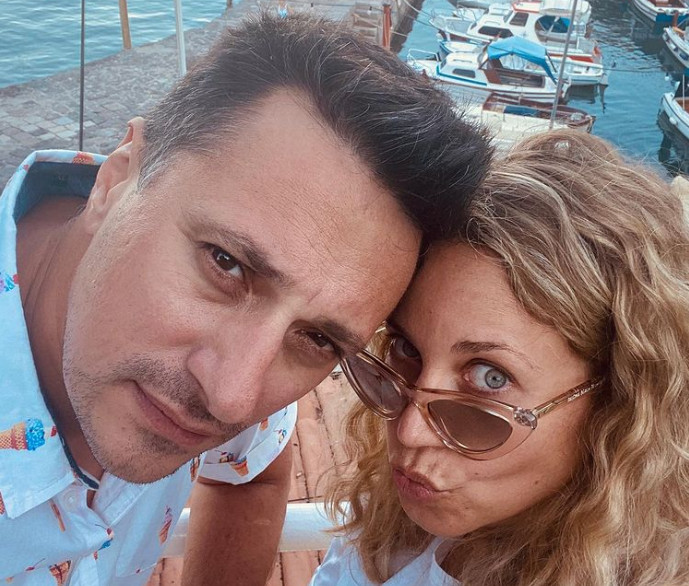 IZGLEDA BOŽANSTVENO Isplivale prve fotografije TRUDNE djevojke Andrije Miloševića!