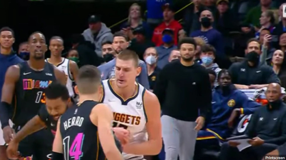 OVAJ ČOVJEK JE FANTASTIČAN! Jokić nastavlja po starom