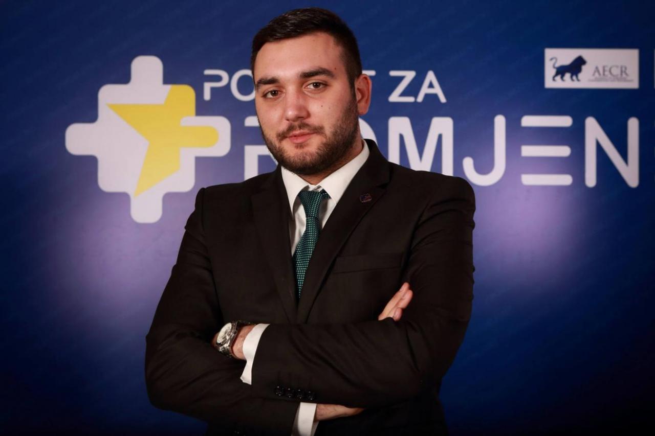 BAJČETIĆ: Spajić odbija da dostavi podatke o njegovim službenim putovanjima