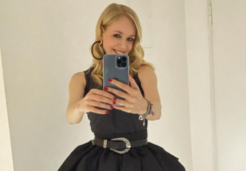 JEDE BUREK, NE TRENIRA, A IZGLEDA TOP Jelena Rozga otkrila tajnu svoje vrhunske linije