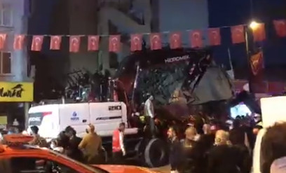 TRAGEDIJA U TURSKOJ Srušila se zgrada, najmanje 10 ljudi pod ruševinama
