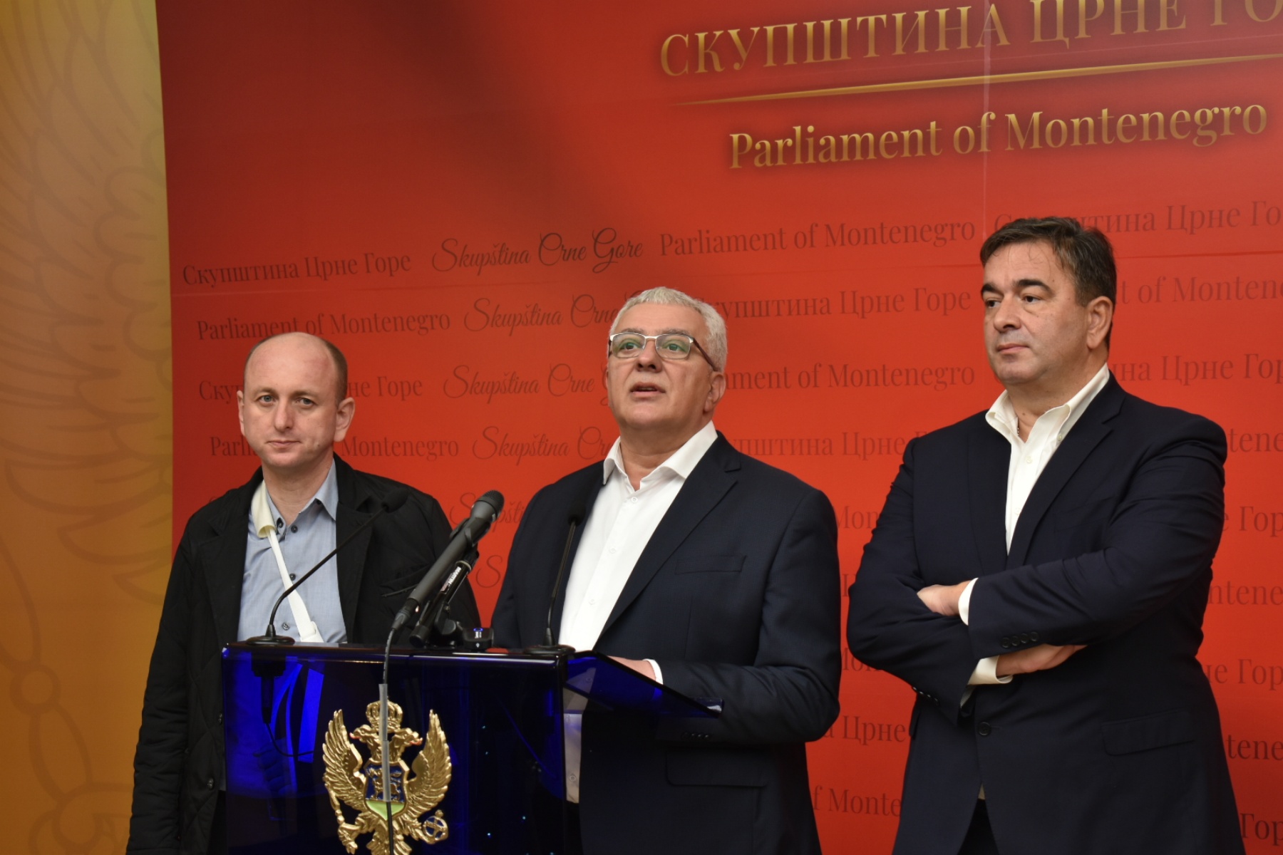 DEMOKRATSKI FRONT VRAĆA MANDATE GRAĐANIMA! Sa DPS-om NEĆE rušiti Vladu! Izborna volja izigrana ekspertskom Vladom! (VIDEO)