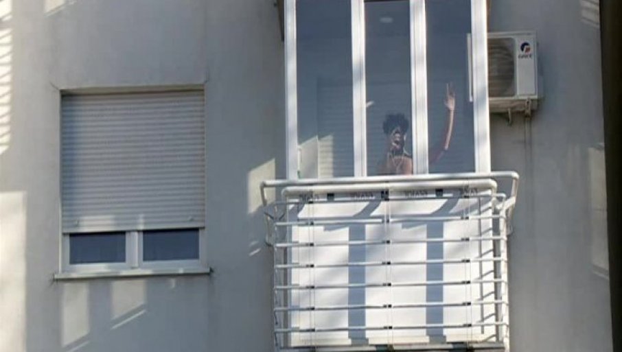 JUTJUBER PROVOCIRA OKUPLJENE "Gledao sam horoskop, ništa se neće desiti" (VIDEO)