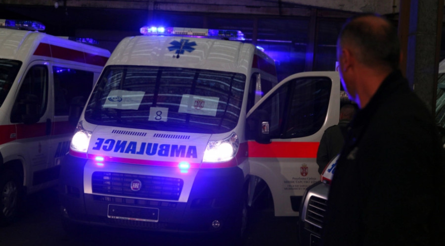 STRAŠAN UDES U BIJELOM POLJU: Tinejdžer automobilom udario penzionerku na trotoaru