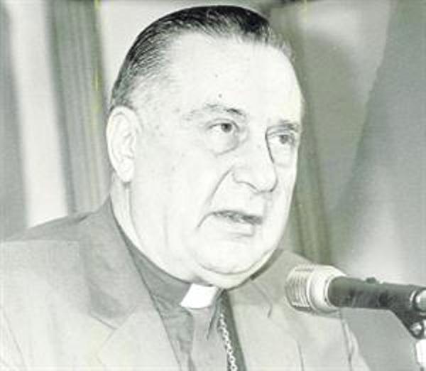 DUHOVNI OTAC POGLAVARA KATOLIČKE CRKVE Emilio Ognjenović, porijeklom iz Crne Gore, zaredio je Papu Franja!