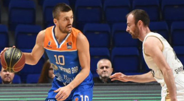 MORNAR UBJEDLJIV U PODGORICI Barani na krilima Mihailovića savladali SC Derbi