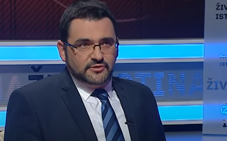 GOVOR MRŽNJE ZBOG BABE Čirgić od dva slova: Deklarisani četnici, izdajnici i tuđe sluge!