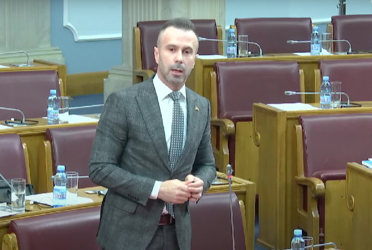 BOGDANOVIĆ ZABRINUT: Kako je krenula nova vlast, ne bi me čudilo da suspenduju Ustav!