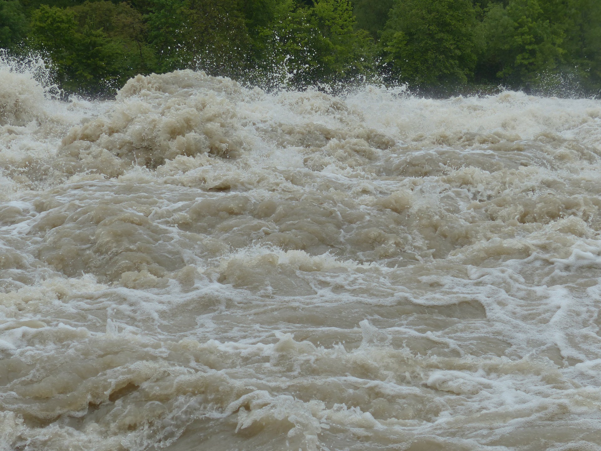 VELIKE POPLAVE U MALEZIJI Kiša neprekidno pada, vodene bujice odnijele više od 3,7 hiljada žrtava
