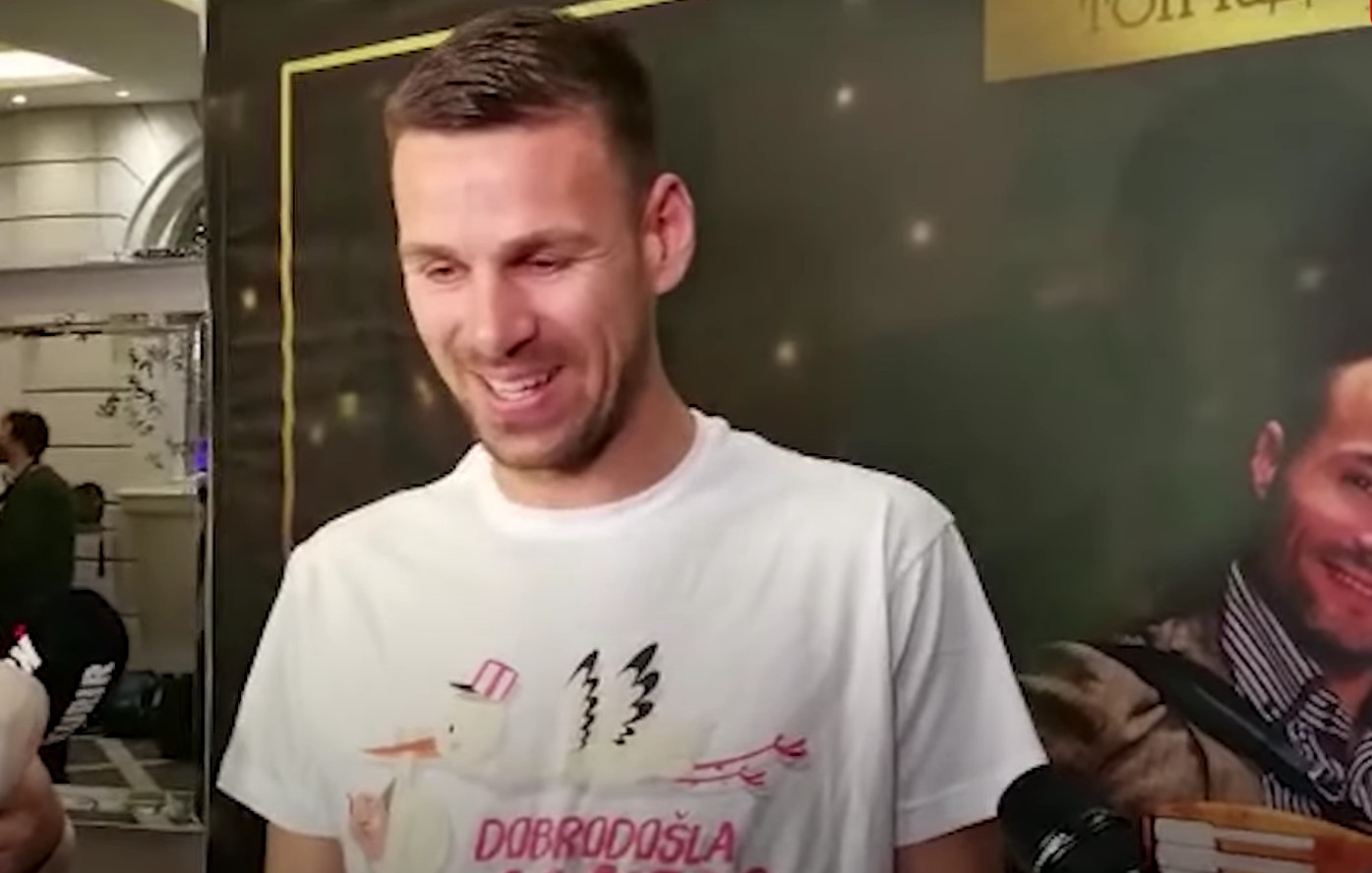 PROSLAVA KAKVA SE PAMTI Gobelja vidno uzbuđen slavio rođenje ćerkice! (VIDEO)