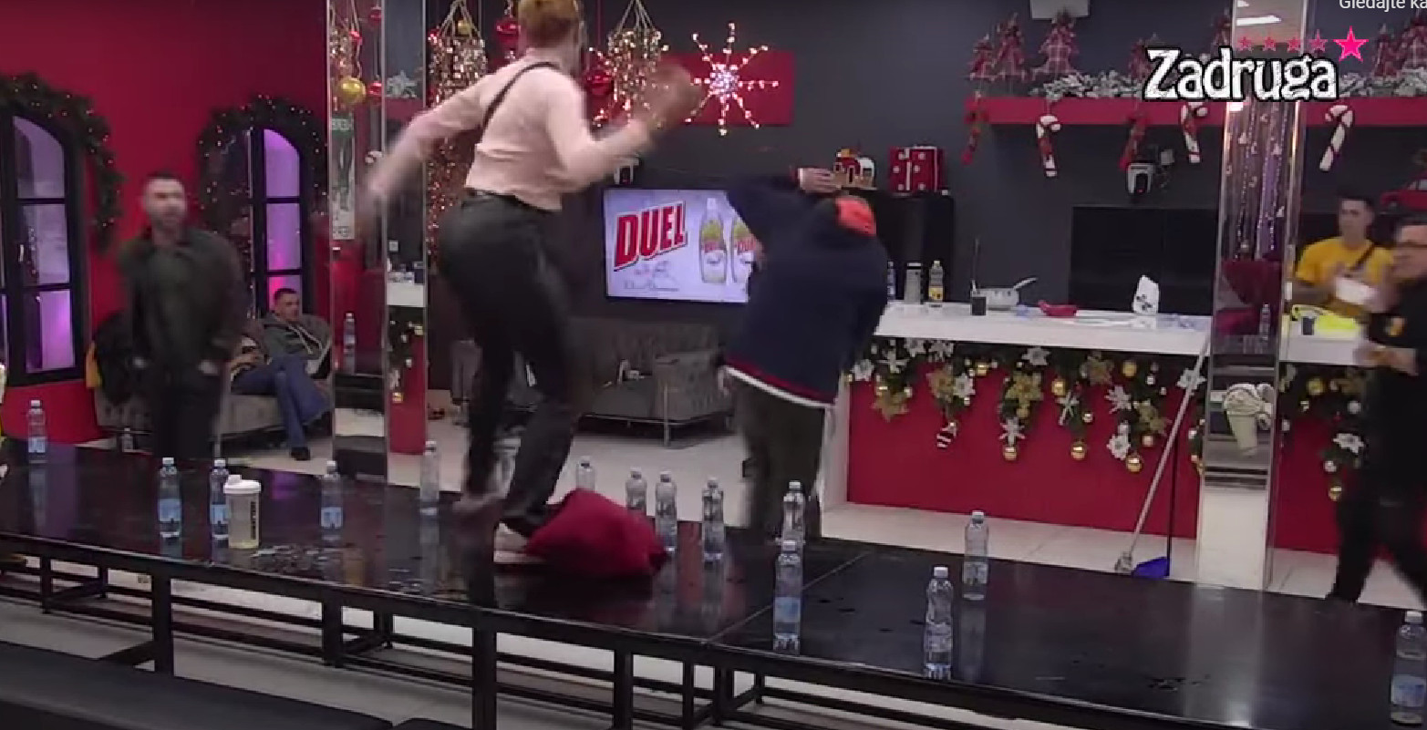 OPŠTI HAOS! Irma i Krle ušli u sukob, ona ga GAĐALA ŠOLJOM! (VIDEO)