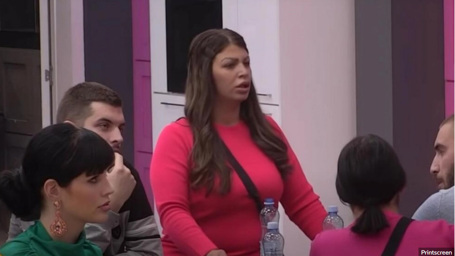 DROGIRALA SAM SE SA JANJUŠEM I MAJOM! Skandalozne tvrdnje Miljane Kulić, nakon diskvalifikacije rješila da otkrije sve tajne cimera, a tu nije stala!