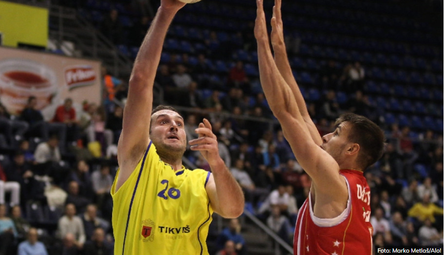 INCIDENT U BEOGRADU Bivši košarkaš Dragan Labović UHAPŠEN! Prebio taksistu i uzeo mu kola, pa napravio haos u vrtiću