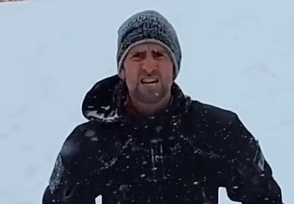 NOVAK KAO "ROKI"! Đoković gazi snijeg, zadaje udarce, a tu je i legendarni hit! (VIDEO)