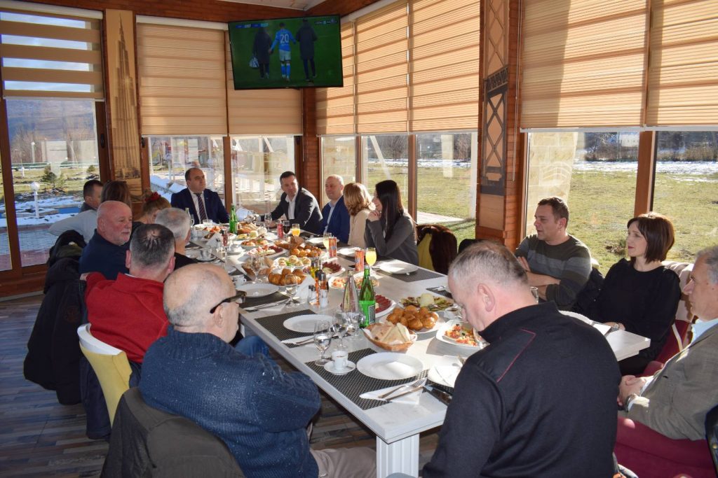 RADNI DORUČAK Predsjednik Opštine Berane ugostio predstavnike medija