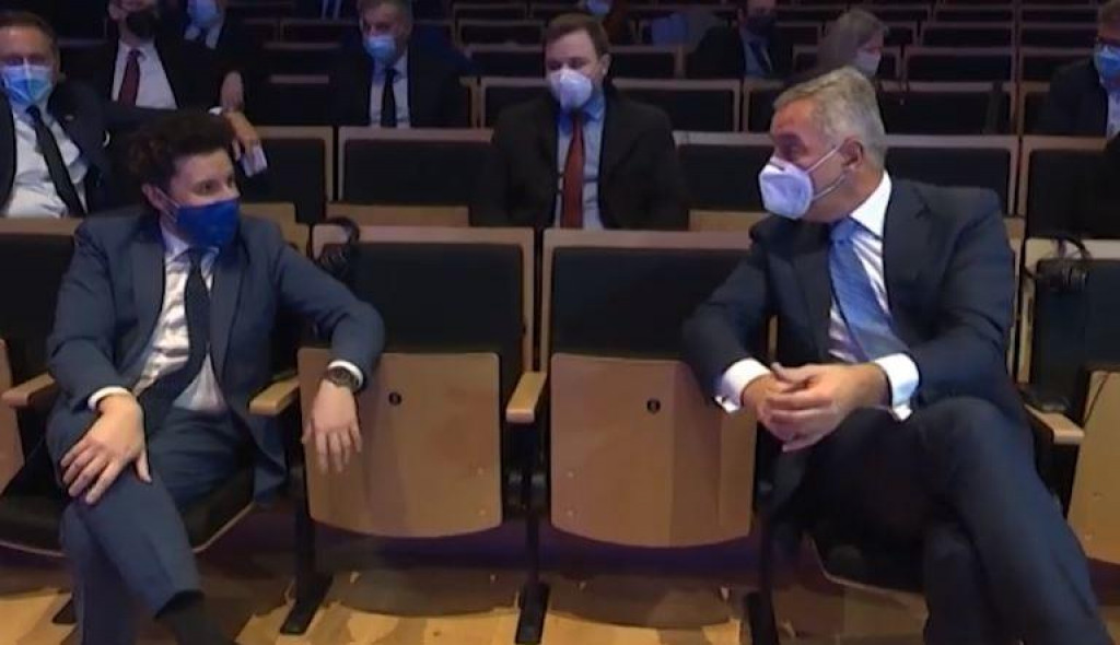ABAZOVIĆ: Đukanović pročitao preambulu Temeljnog ugovora, bio obaviješten da će se na Vladi glasati