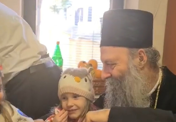 DIRLJIVO Patrijarh Porfirije poslao poruku svim roditeljima (VIDEO)