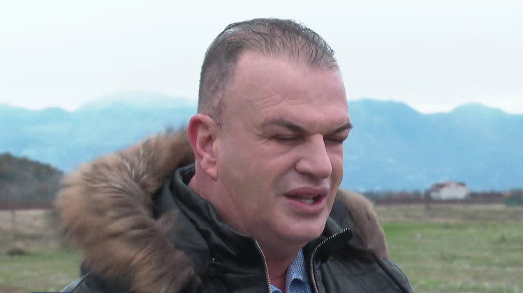 RIFAT DOKAZ DA PLEMENITOST JOŠ UVIJEK POSTOJI Tužanin poklonio plac djeci iz Petnjice