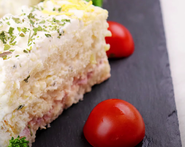 BRZA TOST TORTA: Savršeno predjelo na svakoj trpezi (RECEPT)