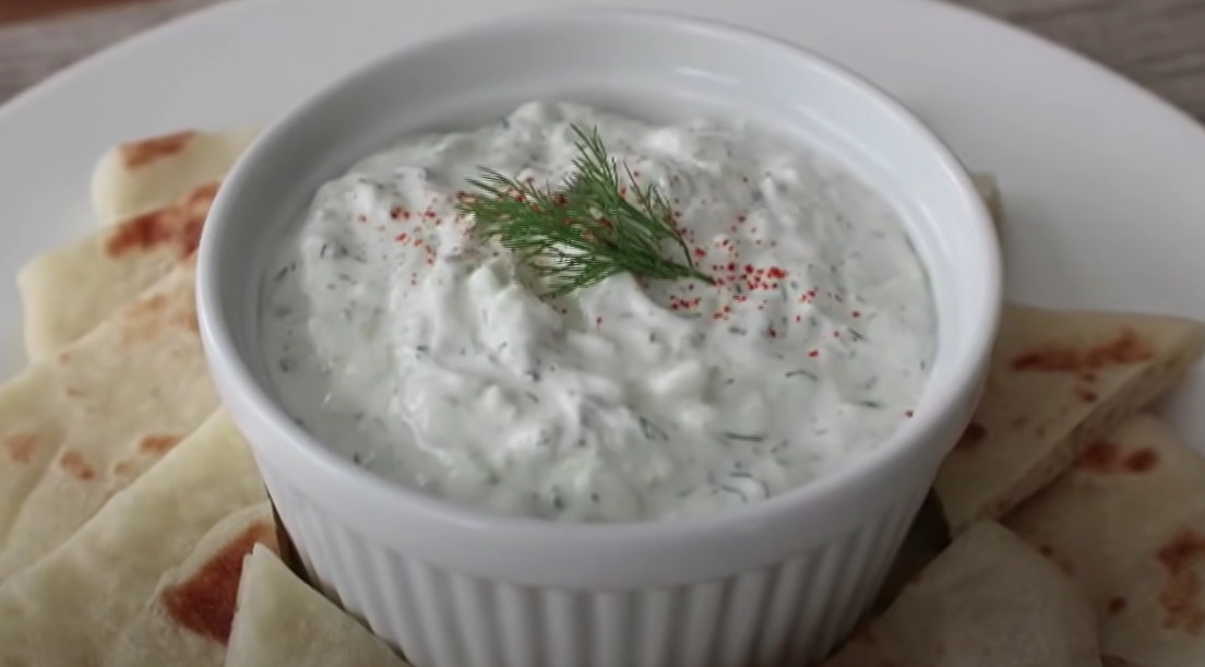 TZATZIKI SALATA: Prilog koji ide uz mnoga jela!