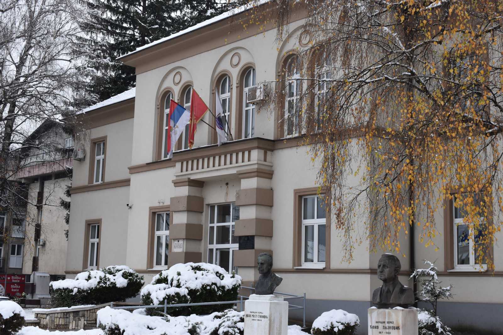 SKANDAL U BERANAMA: Lončar se ISTOVREMENO nalazi na listama Alternative i Prave Crne Gore!