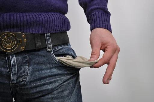 MAZANJE OČIJU: Povećali penzije 8,15 odsto, a INFLACIJA 11 odsto