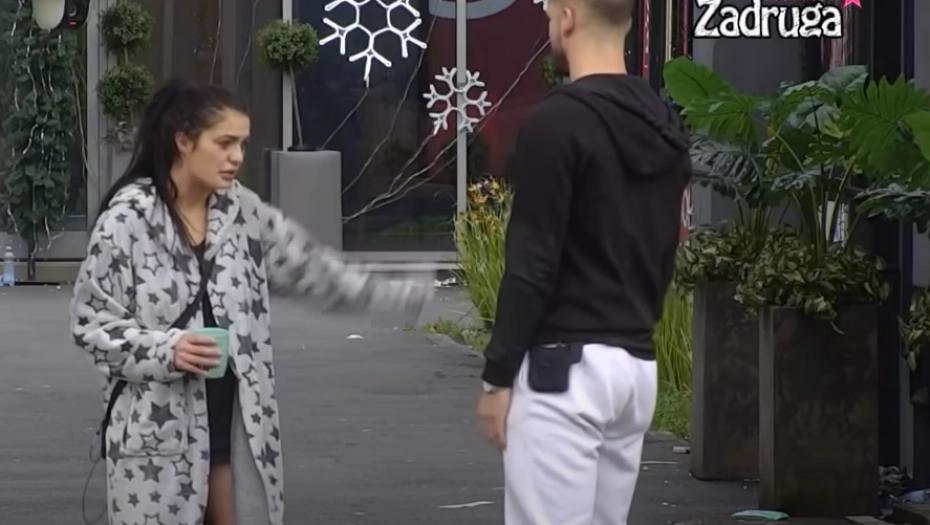 ŽESTOKO JE OHLADIO! Viki uhvatila Marka sa Aleks, pa mu postavila da bira nju ili druženje