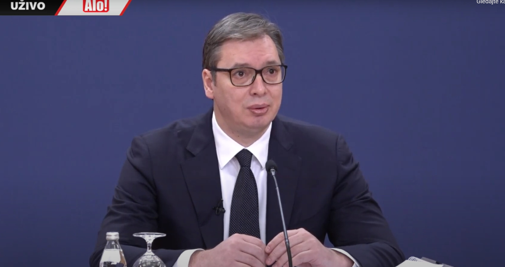 VUČIĆ PORUČIO IZ TIRANE: Nedopustivo je da skrnavite državne simbole, Albanija je ozbiljno reagovala!