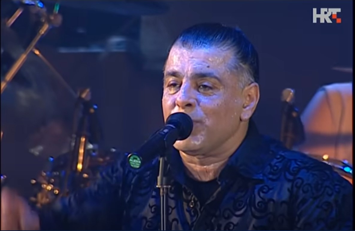 LEGENDA MNOGIH GENERACIJA! Glas Akija Rahimovskog nikad neće umrijeti!