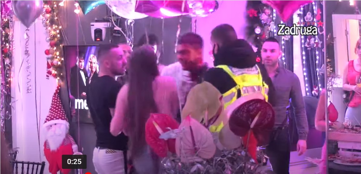 DELIRIJUM! Dejan sav krvav! Dalila jeca! (FOTO) (VIDEO)
