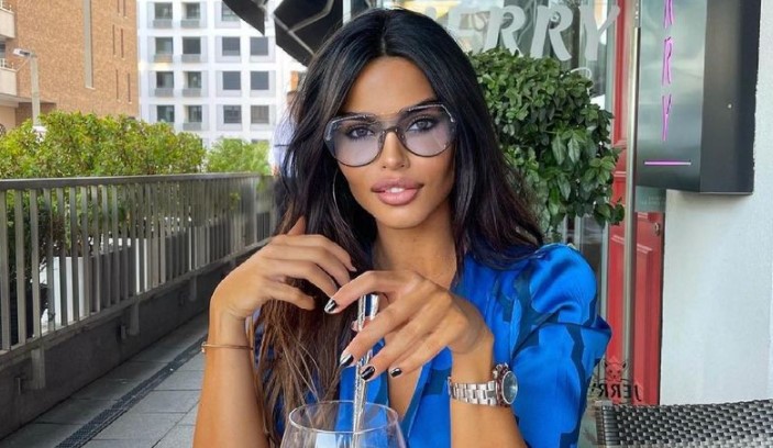 TRUDNA DEJANA ŽIVKOVIĆ IMA NOVI BIZNIS: Manekenka nudi djevojkama ČASOVE HODANJA, poziranja i engleskog jezika